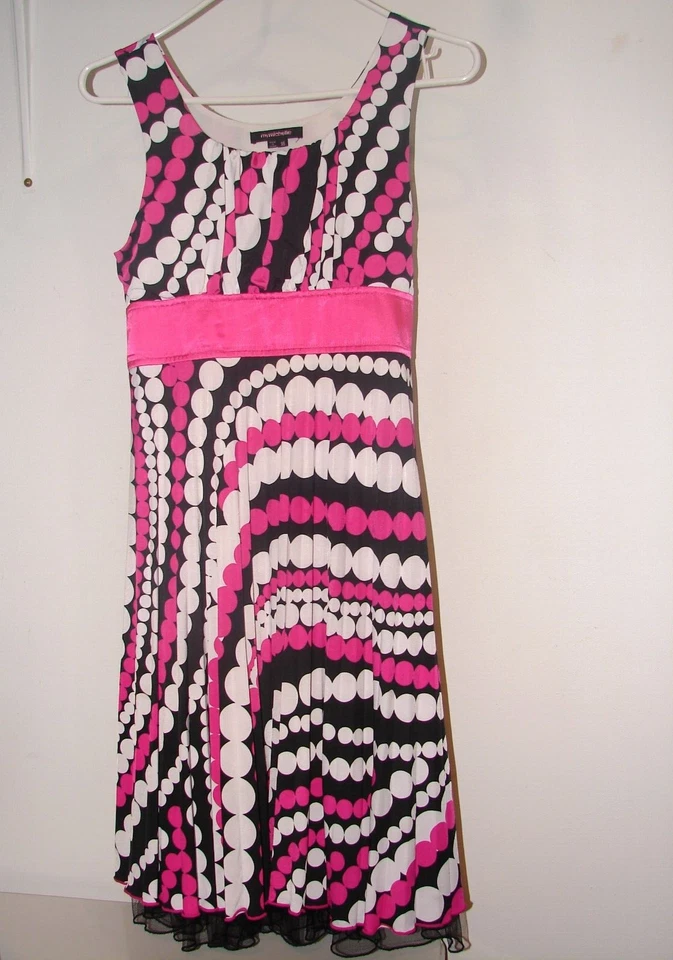 Vestido My Michelle Negro Rosa Caliente Lunares Sin Mangas Talla 16 Piel Sintética Encogerse de hombros Foto 2 de 4