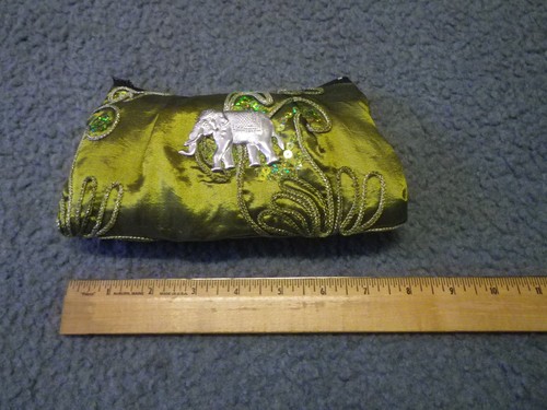 Thai Silk Cosmetic Bag Elephant Glitter/Sequined Makeup Clutch Purse Zipper - Picture 20 of 24