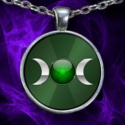 TRIPLE MOON GREEN WICCA PAGAN 1