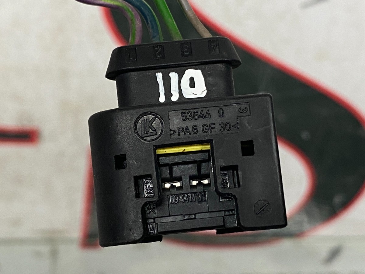 GENUINE MERCEDES BENZ WIRING LOOM PLUG CONNECTOR 09441491