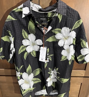 quick silver waterman shirt small