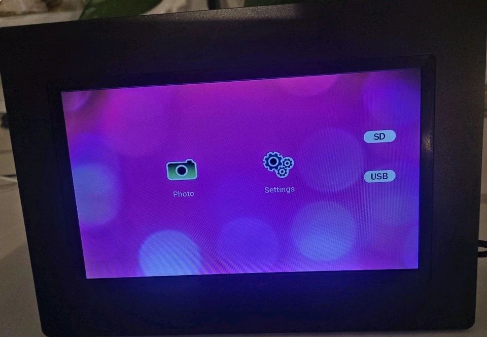 Aluratek 7" Digital Photo Frame Black - Image 2 of 4