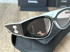 CHANEL SUNGLASSES BLACK WHITE FRAME 100 AUTHENTIC CLASSIC 6056 CAT EYE WOMEN