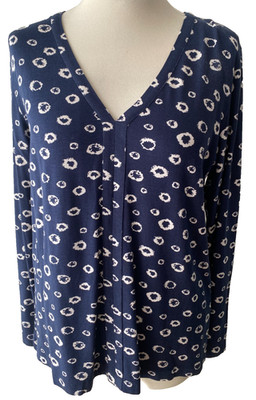 Adini ecovero viscose/elastane top long sleeves V neck centre front seam Size S