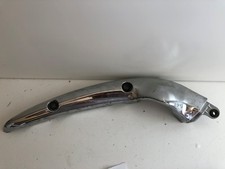 UN CACHE CARENAGE ARRIERE DROIT CHROME POUR MOTO SUZUKI 125 INTRUDER 47121-26F0