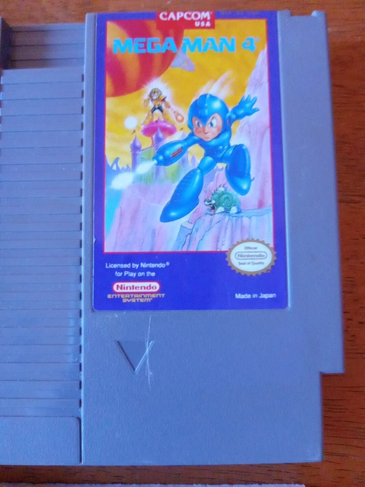 Nintendo NES Mega Man 4 (NES 1992) CIB Complete w/ Manual, Styro, Sleeve - NICE! - Image 4 of 4