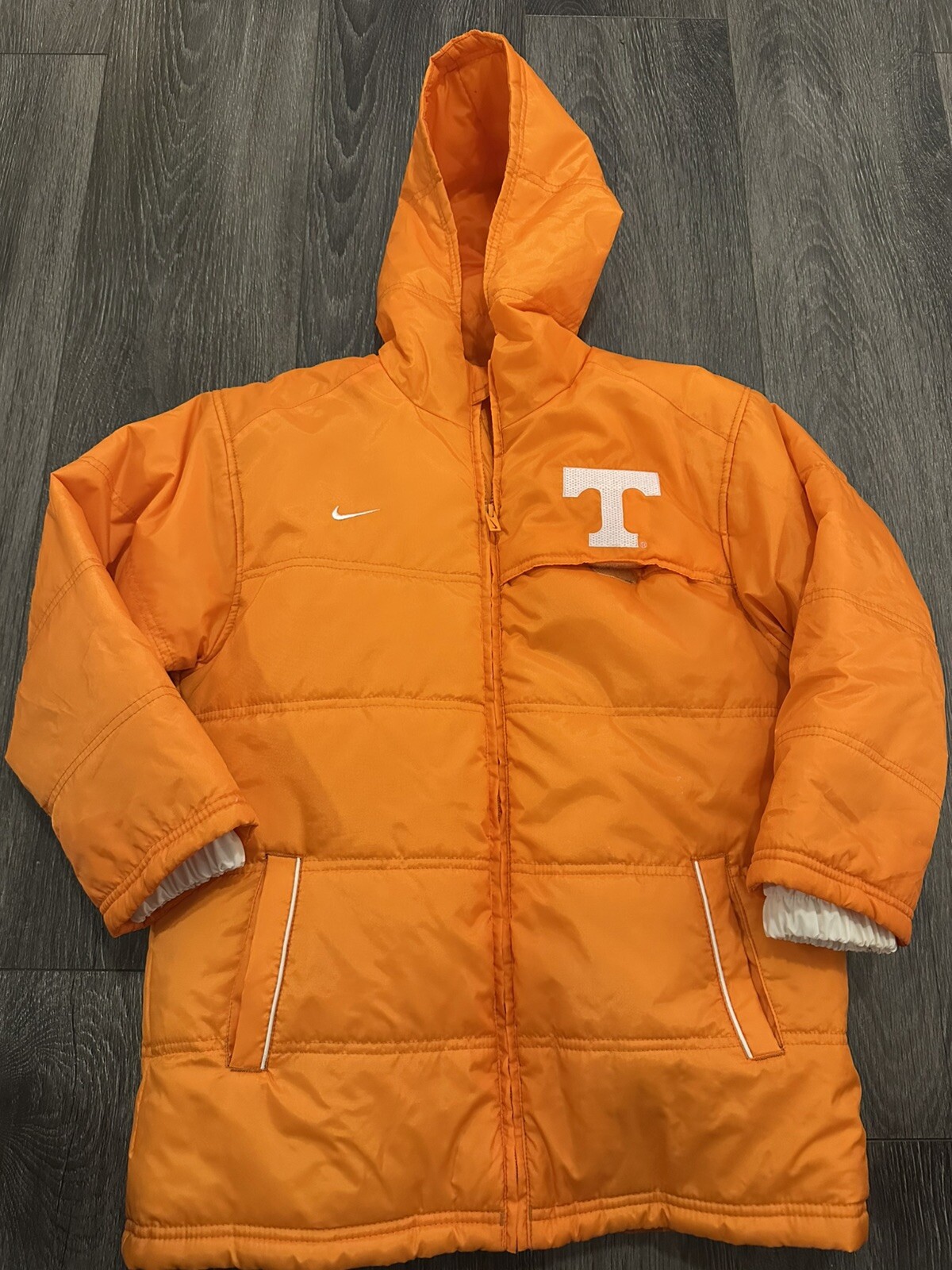 SACAI X NIKE Tennessee Volunteers Nike Team Sports arancione cappotto trapuntato giacca con cappuccio taglia S