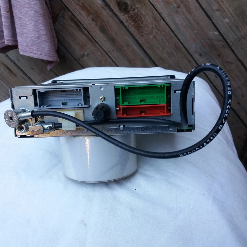  8200339742 Navi Navigationssystem RENAULT Laguna II BJ 2001-2005 RENMCC101-00 - Bild 4 von 4