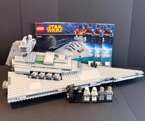 LEGO Star Wars Imperial Star Destroyer 75055 Complete set with figs and manuals