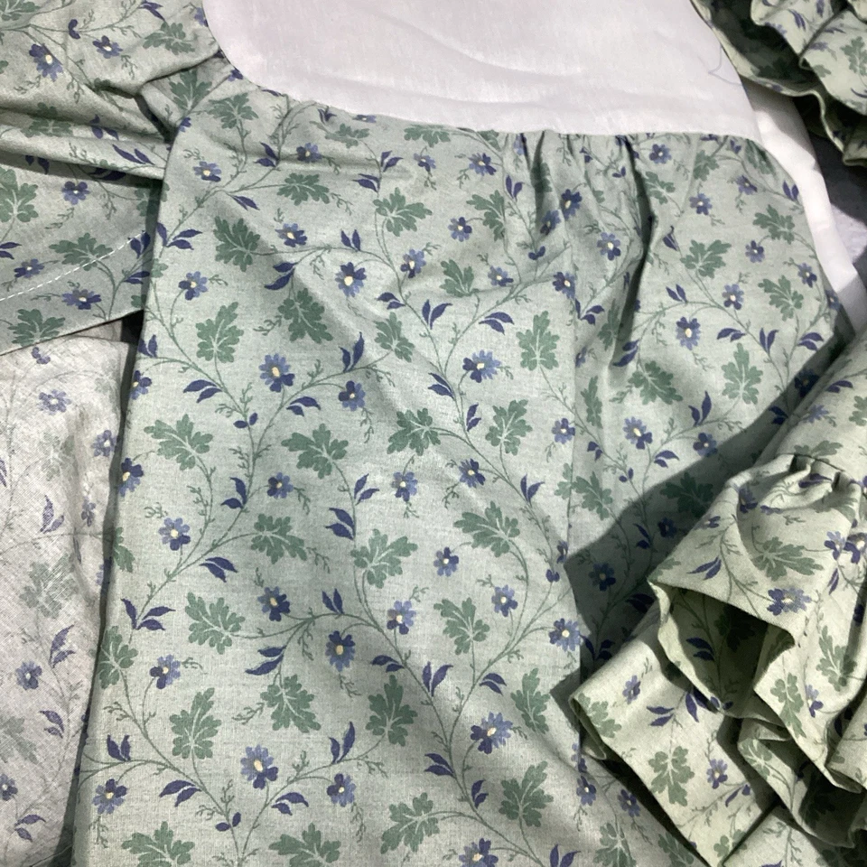 Laura Ashley Josephine Green Floral QUEEN Bed Skirt 13.5" Drop NEW & 2 Euro Sham - Image 2 of 4