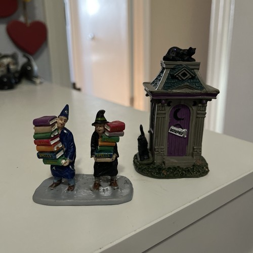 Lemax Spooky Town Spellbound Witch wizard And Haunted Outhouse Figure Lot