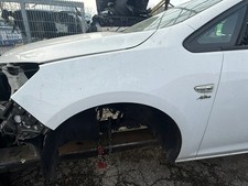 Kotflügel links Opel Astra J (P10) GAZ /Z40R Schneeweiß