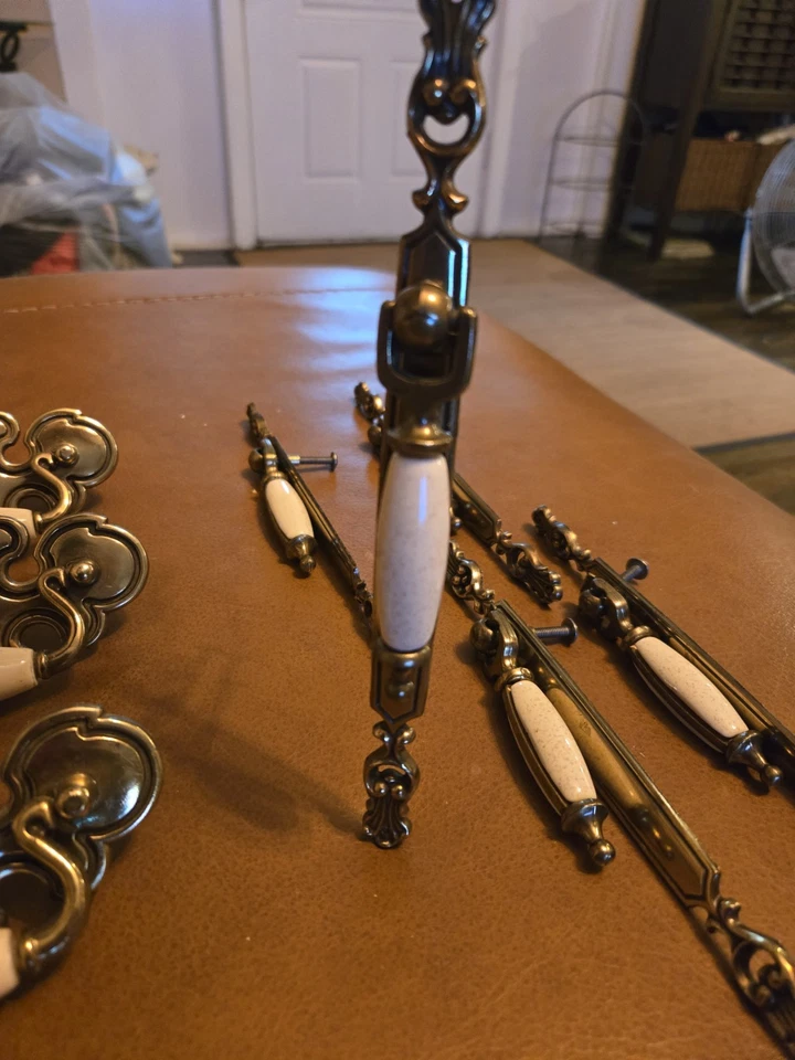 Keeler Brass Co Vintage 3 tiradores de cajón de cerradura * 5 tiradores desplegables porcelana blanca Foto 4 de 4