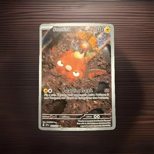 Stunfisk 202/191 Sv08: Surging Sparks Holo