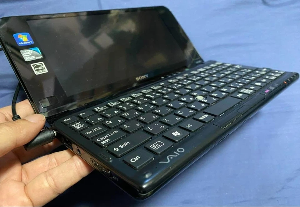 Sony Vaio Type P VPCP11AKJ Black Crocodile Atom Z550 Windows 7 RAM 2GB SSD 128GB - Image 3 of 4