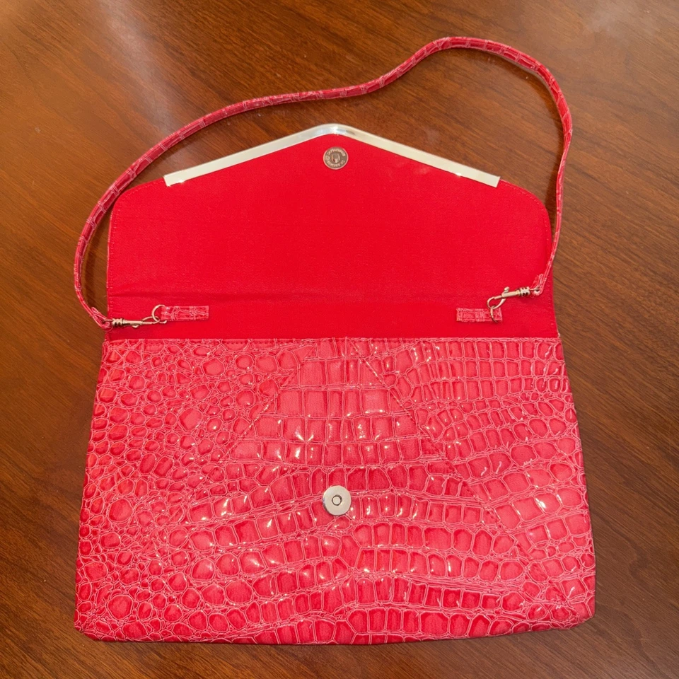 Charming Charlie bolsa de ombro destacável alça vermelha 12x8 - Imagem 2 de 4