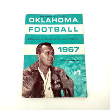 RARE 1967 Oklahoma Sooners Football Media Guide Chuck Fairbanks Press TV