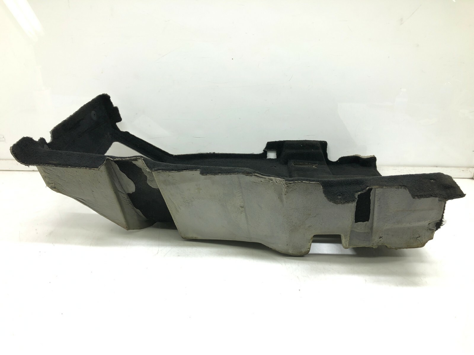2014-2020 MASERATI QUATTROPORTE RIGHT PASS FRONT FLOOR CARPET COVER LINER OEM.