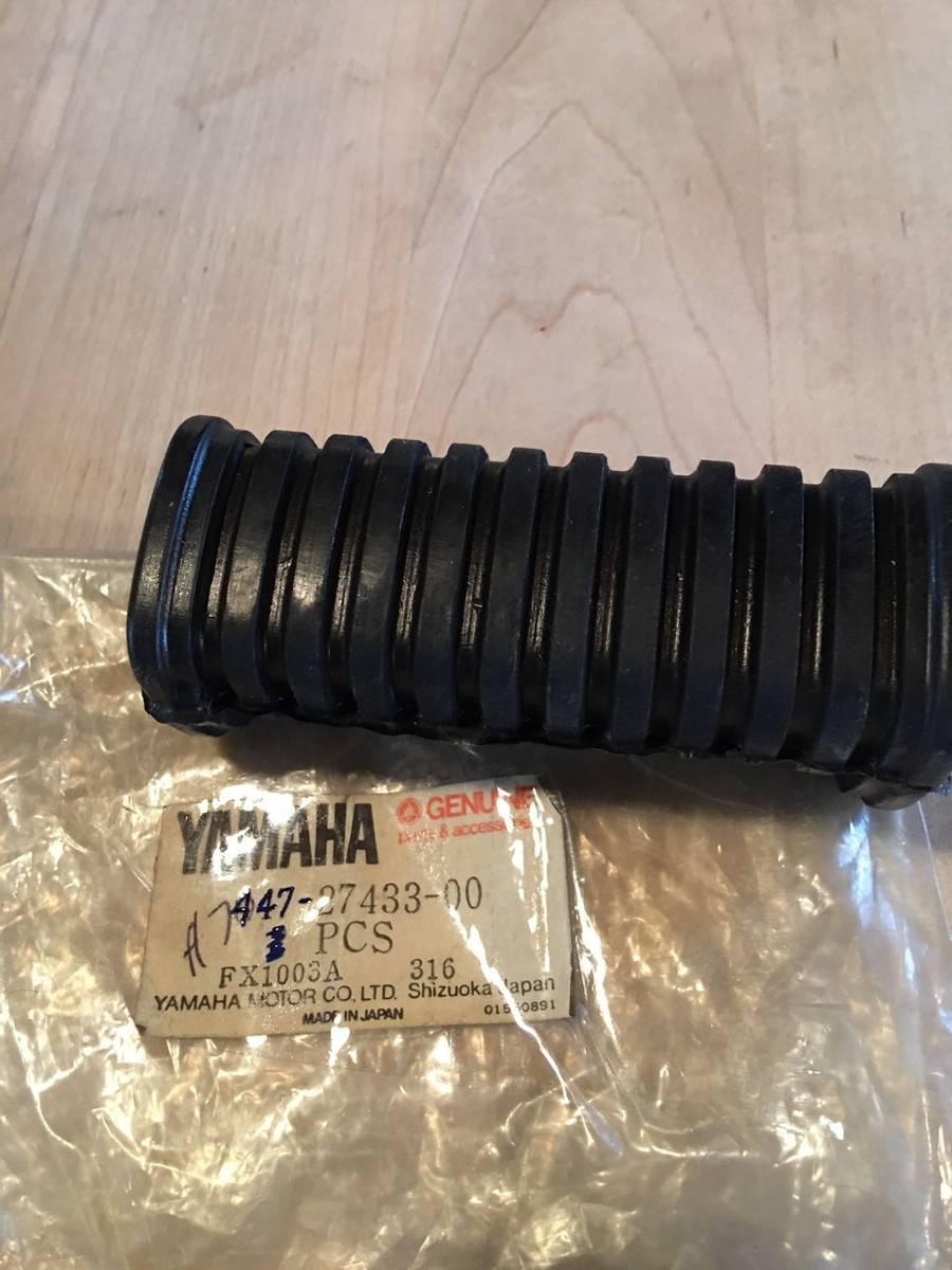 20セット 1973 - 1985 XS650 XS400 YAMAHA NOS OEM 447-27433-00-00 COVER REAR