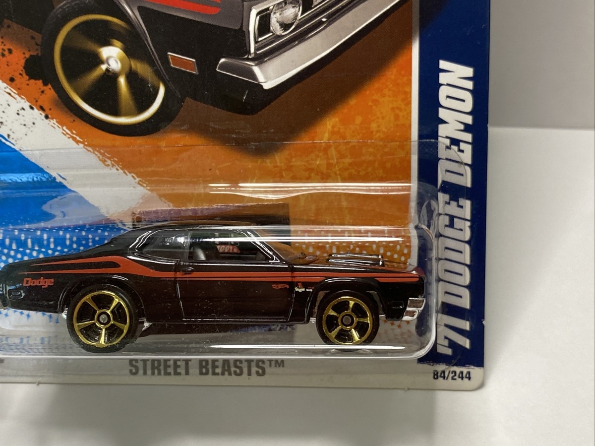 Hot Wheels '71 Dodge Demon Black 2011 #84/244 Street Beasts #4 New