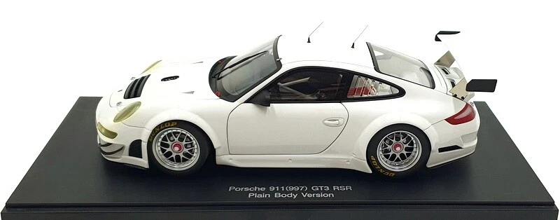 Autoart 1/18 Scale Diecast 80973 Porsche 911 (997) GT3 RSR 2009 Plain Body White - Image 4 of 4