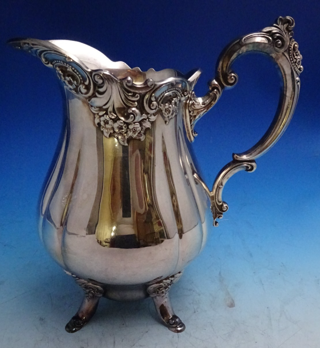 Grande Baroque by Wallace Silverplate Water Pitcher 10