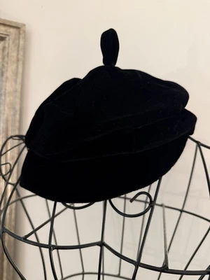 Vintage Belmar Black Velvet Newsboy Cabbie Cap Hat New York Paris Women’s - Image 1 of 4