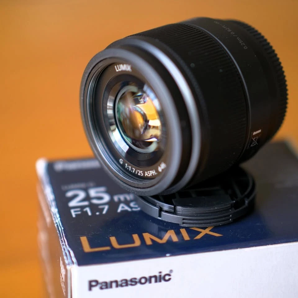 Panasonic LUMIX G 25mm / F1.7 ASPH. Black H-H025-K Lens for MFT Black - image 2 of 3