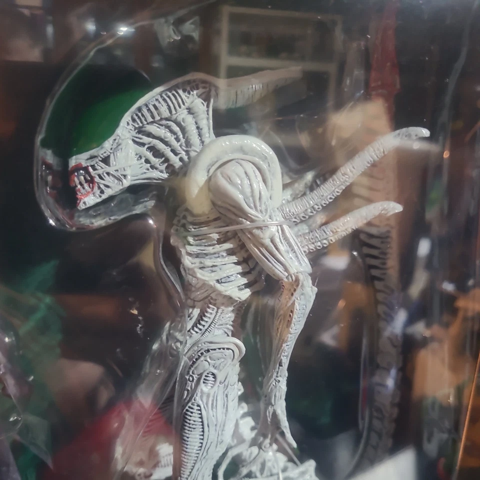 Figura NECA Batman vs Aliens Paquete de 2 DC Comics 20th Century Fox SDCC Exclusivo Foto 4 de 4