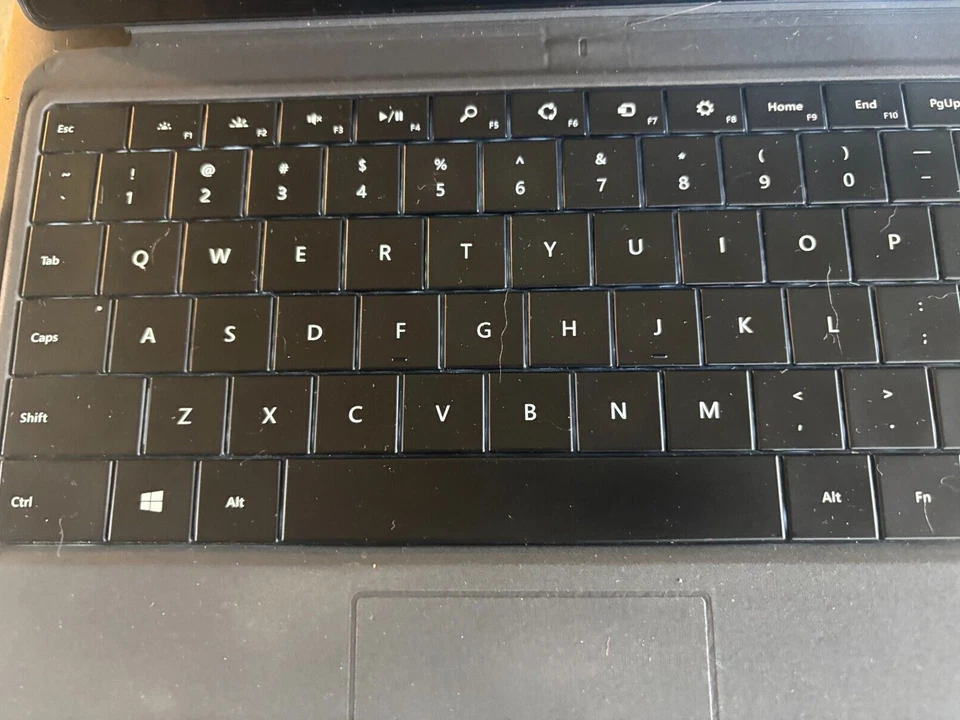 Microsoft Surface PRO 1 i5-3317U 128GB 4GB 1.70GHz Wi-Fi 10.6" WINS10 KEYBOARD - Image 2 of 4