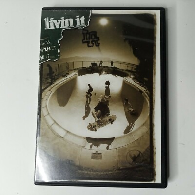 Livin it L-Youth Extreme Sports Skateboard (Stephen Baldwin)