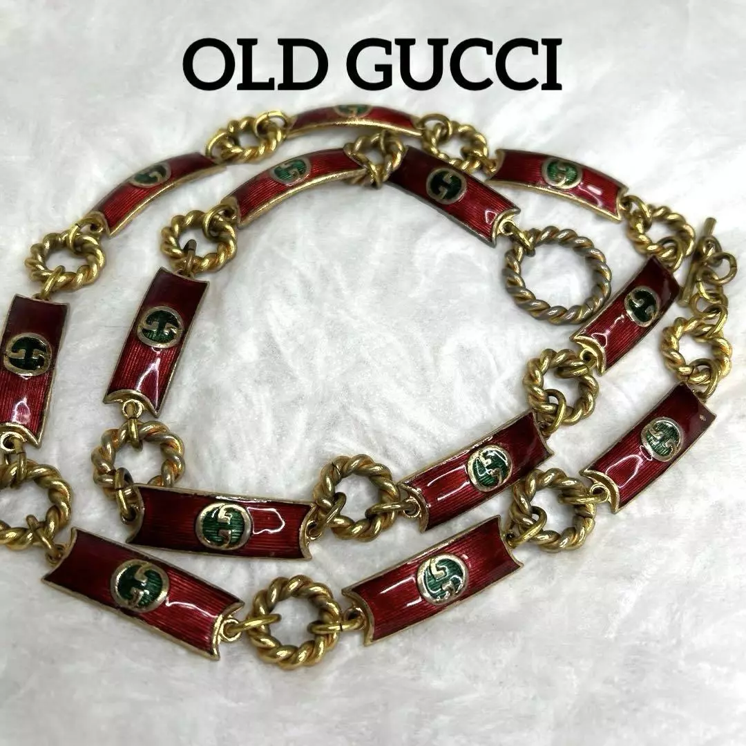 GUCCI Ancienne chaîne Gucci ceinture imbriquée rouge avec petites rayures et taches