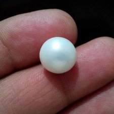 Stunning A Freshwater White Pearl 9.15 Crt Round Shape Cabochon Loose Gemstone