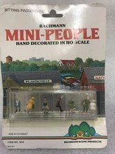 Vintage Bachman Mini-People HO Scale sitting Passengers Item #3312 NOS (F34)