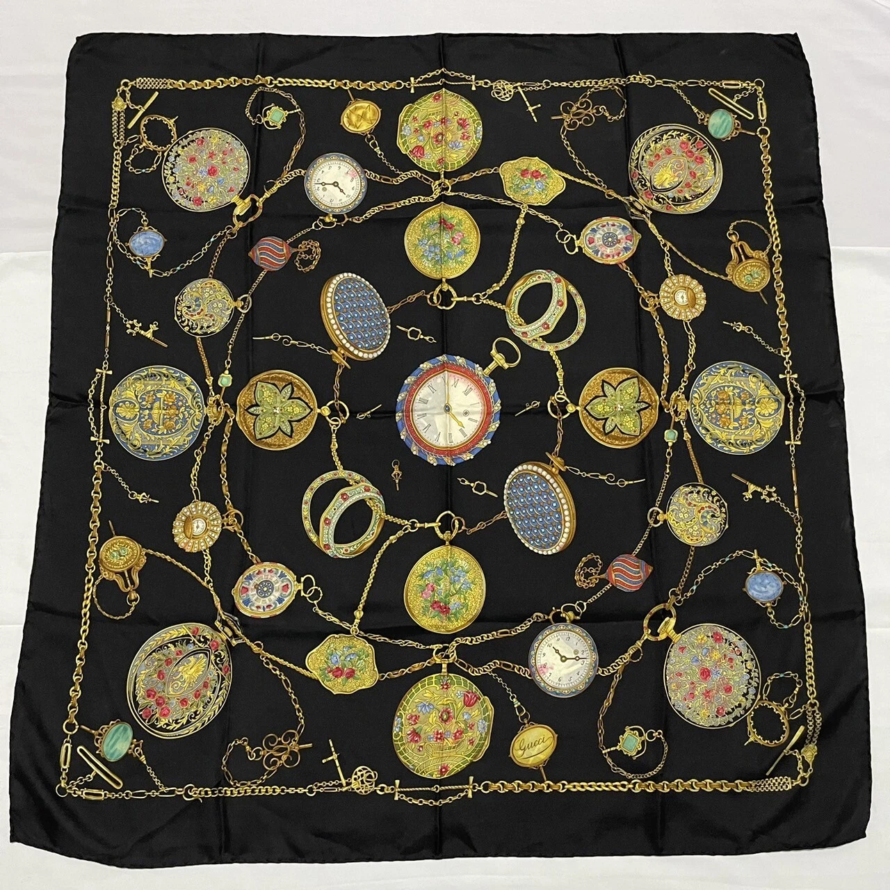 Gucci foulard soie montre de poche imprimé couleur noir taille 33