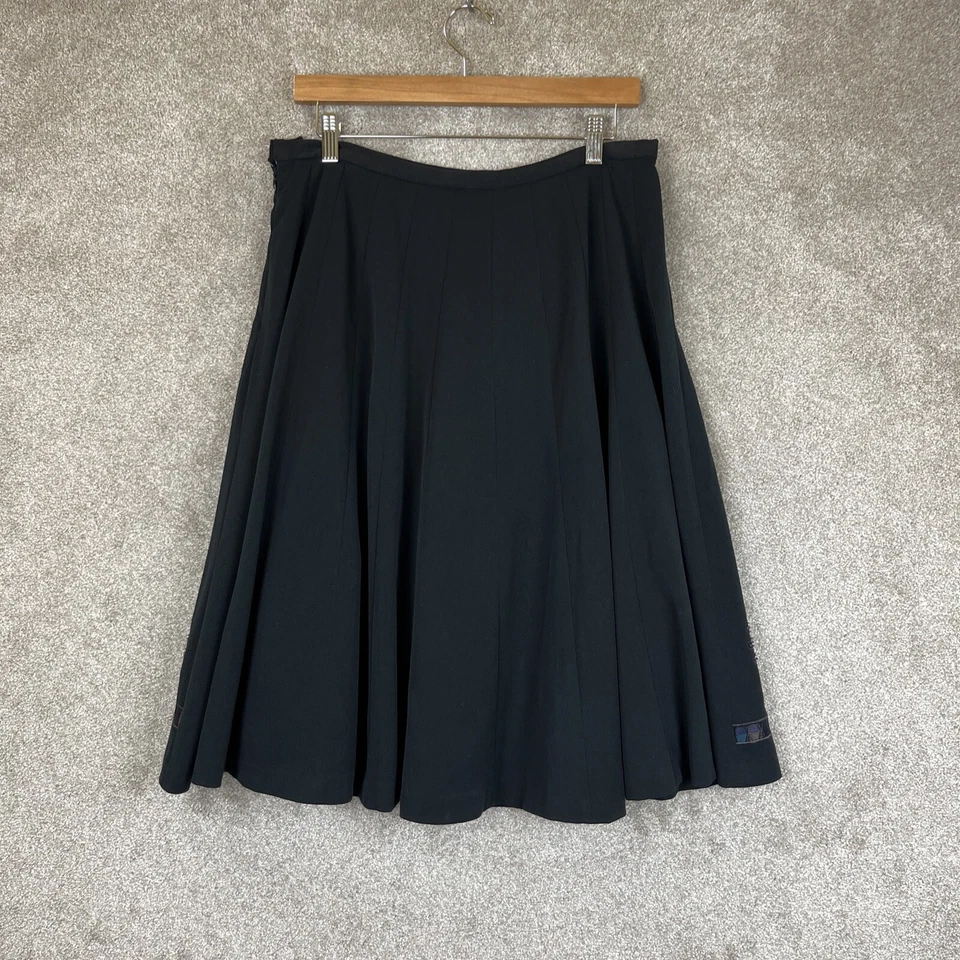 Юбка женская ICE 8 черная расклешенная вышитая бисером с цветочной подкладкой сбоку на молнии - 9805* - Изображение 2 из 4