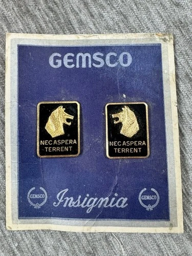 WW2 27th Infantry Regiment DI, DUI, Crest Pin Pair of 2 GEMSCO US Army Military