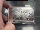 10oz 'Una and the Lion' Horizontal Minted Silver Bullion Bar (Royal Mint)