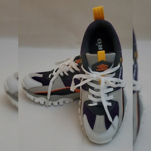 ZAPATILLAS DEPORTIVAS ATLÉTICAS UMBRO AUTÉNTICAS BACHES PARA MUJER TALLA 7,5 MORADO MULTICOLOR - Imagen 9 de 12