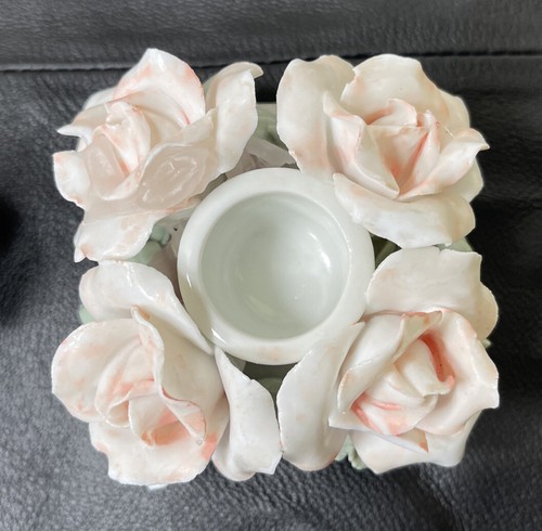 VINTAGE CAPODIMONTE ROSES CANDLE HOLDERS ITALY HANDCRAFTED PORCELAIN 2” x 2 1/2 - Picture 4 of 11