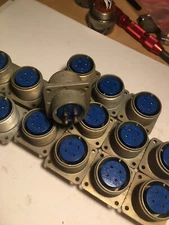 connector amphenol MS3102A18-4S 5pcs