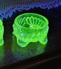 Vintage Guernsey Yellow Vaseline 4 Footed Salt Cellars~ ~Rare~Sale 