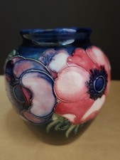 Moorcroft Pottery ANEMONE Flowers Cobalt Blue 5" VASE England