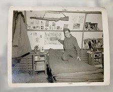 Original Photo WW2 Era U.S. Army Soldier Barracks Pin Up Girls Military Press