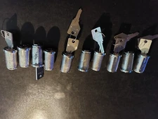 (10) NOS PUNDRO CYLINDER LOCKS WITH KEYS