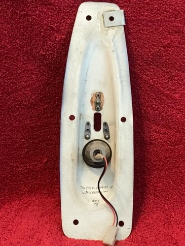 WHELEN A650-PR-28V WING TIP LIGHT P/N 01-0770054-03 AND HOUSING P/N L553C1004101 - Picture 4 of 8