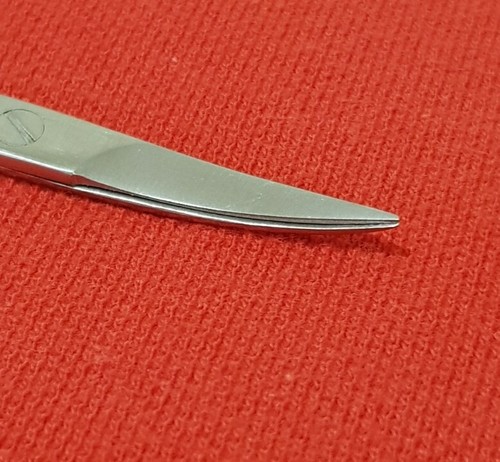 Manicure Nail Scissors Straight 9cm durable long lasting quality stainless steel - Picture 4 of 4
