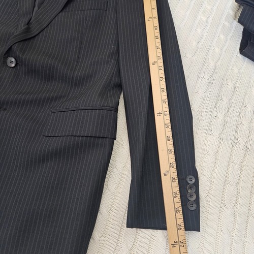 Gucci Men's 100% Wool Two buttons blazer Gray White Stripes Set Size 52R - Picture 18 of 20