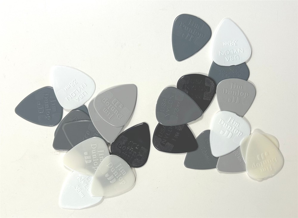 Dunlop Guitar Picks Nylon Variety Pack 24 Picks PVP44