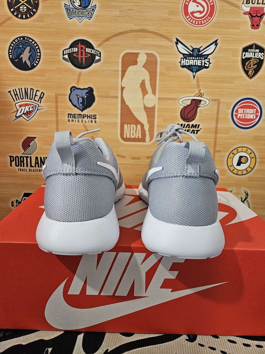 roshe run grey and blue